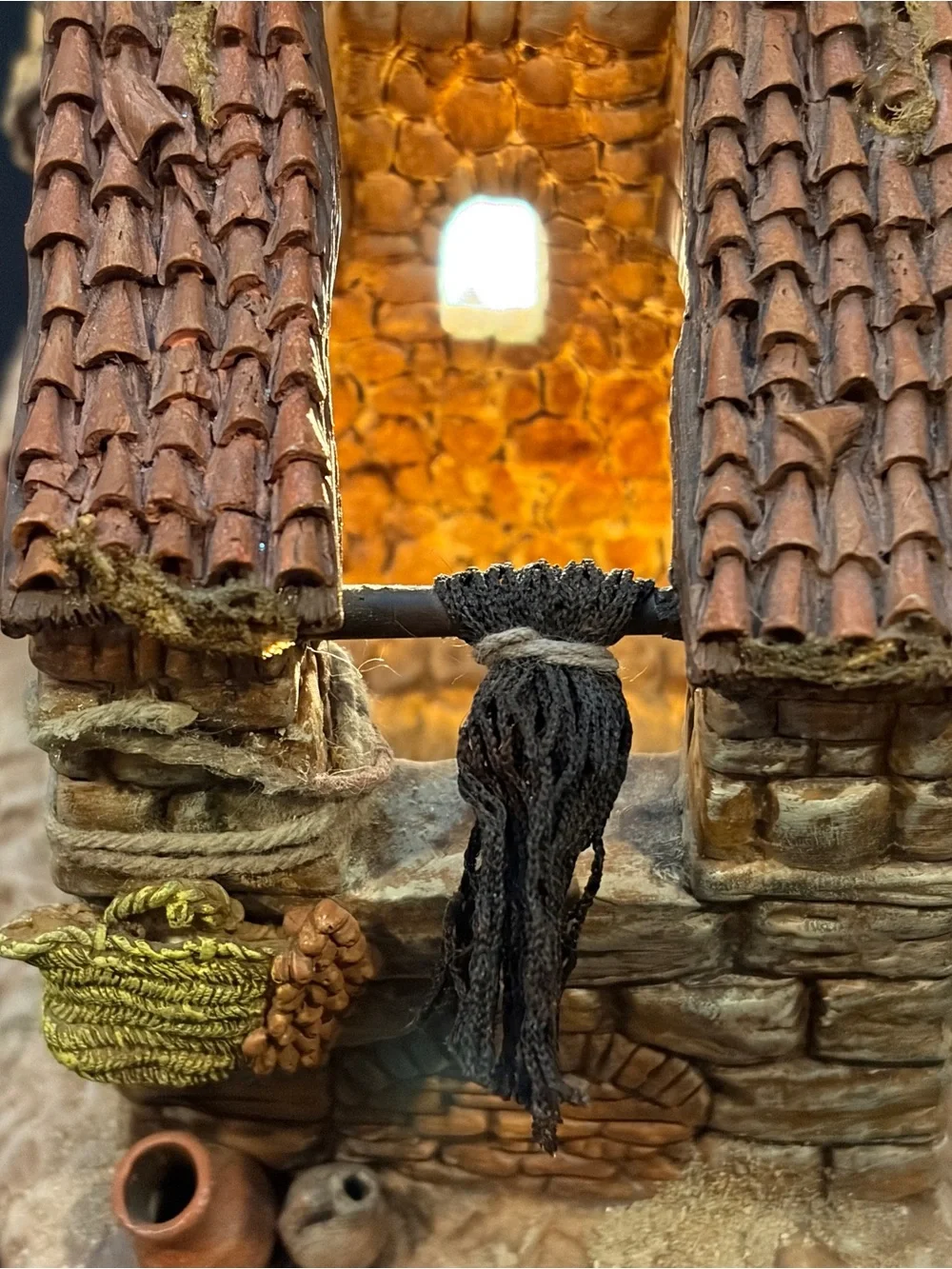 Department 56 Gatekeeper’s Dwelling - Little Town of Bethlehem #59797 - Box
